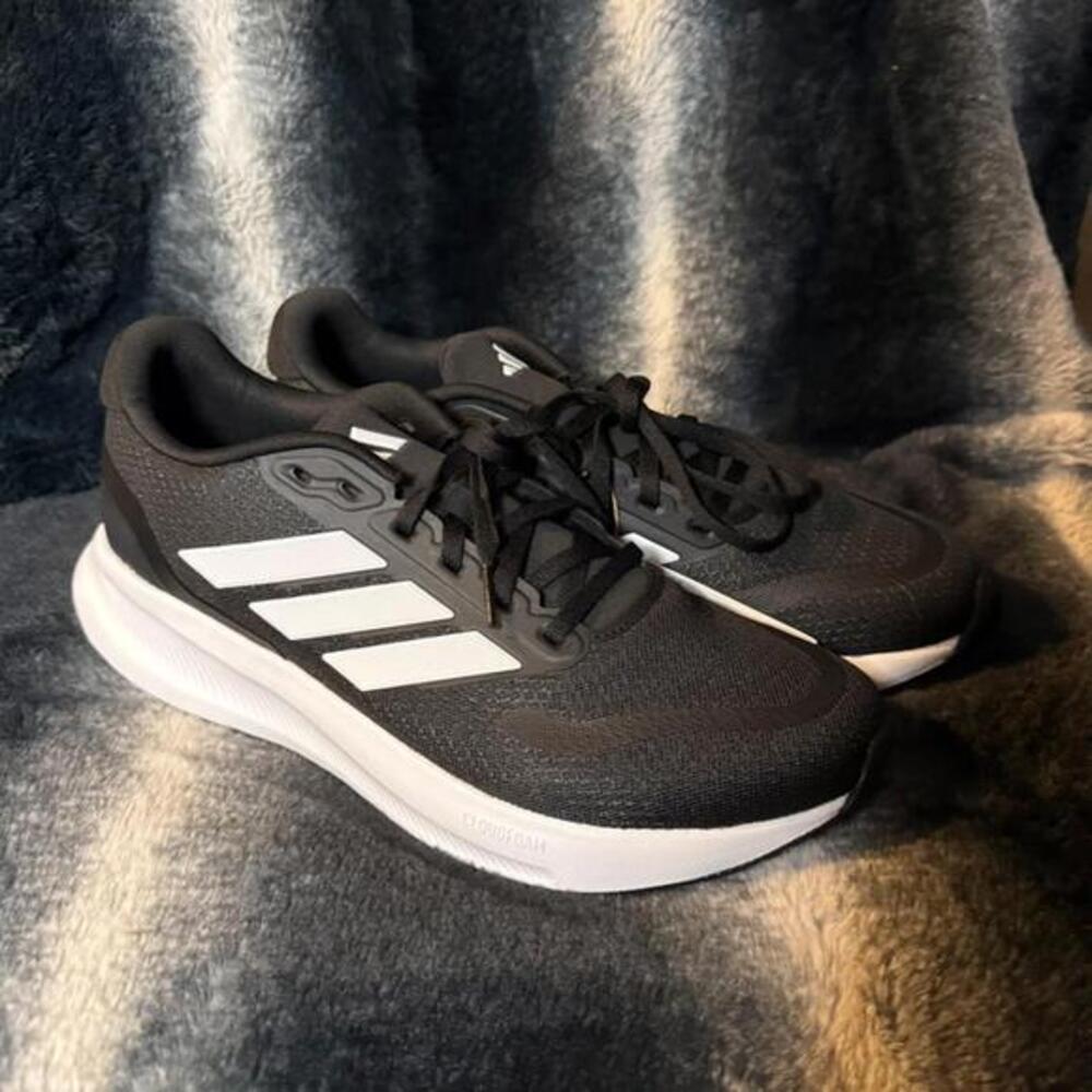 Adidas Runfalcon 5 Womens 9.5 Black White Running Sneakers Cloudfoam NWT